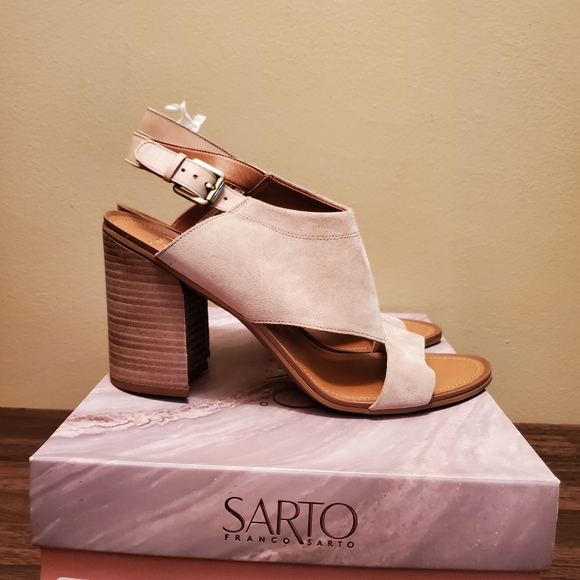 Shoes - Picture 1 of 5